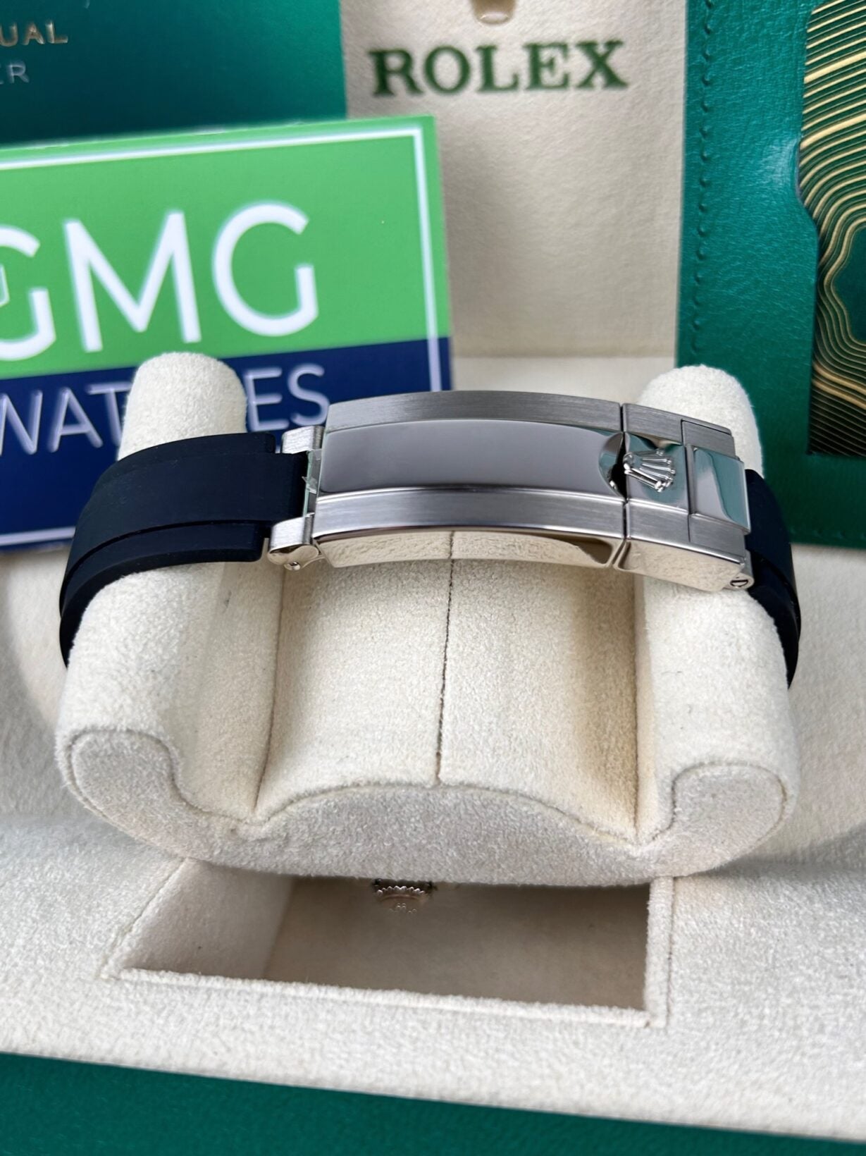 Role_x Yacht master Silicon band Silver black Virat kholi watch (with og box)